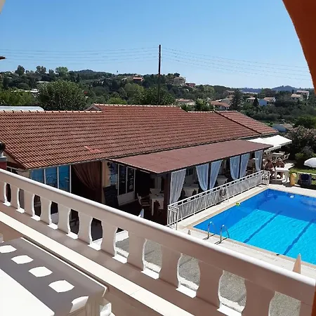 Splish Splash Apart Otel 4*