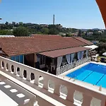Splish Splash Aparthotel 4*