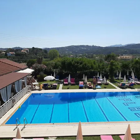 Splish Splash Aparthotel 4*